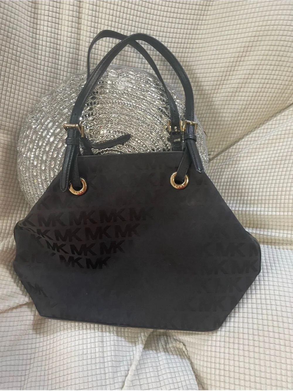 Large Michael Kors Black Signature Logo Tote. Like New